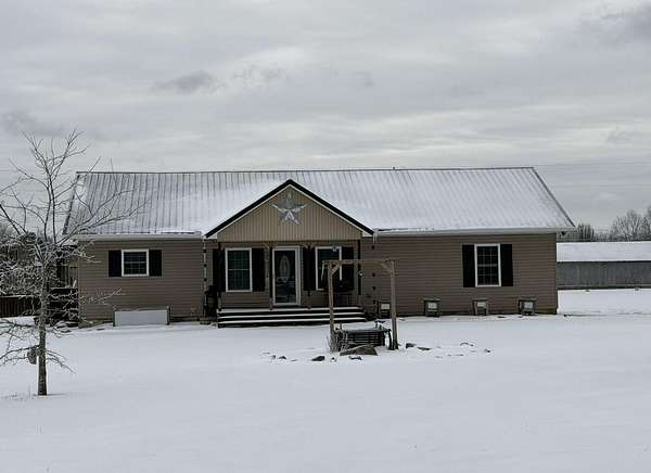 3 Acres of Residential Land with Home for Sale in London, Kentucky