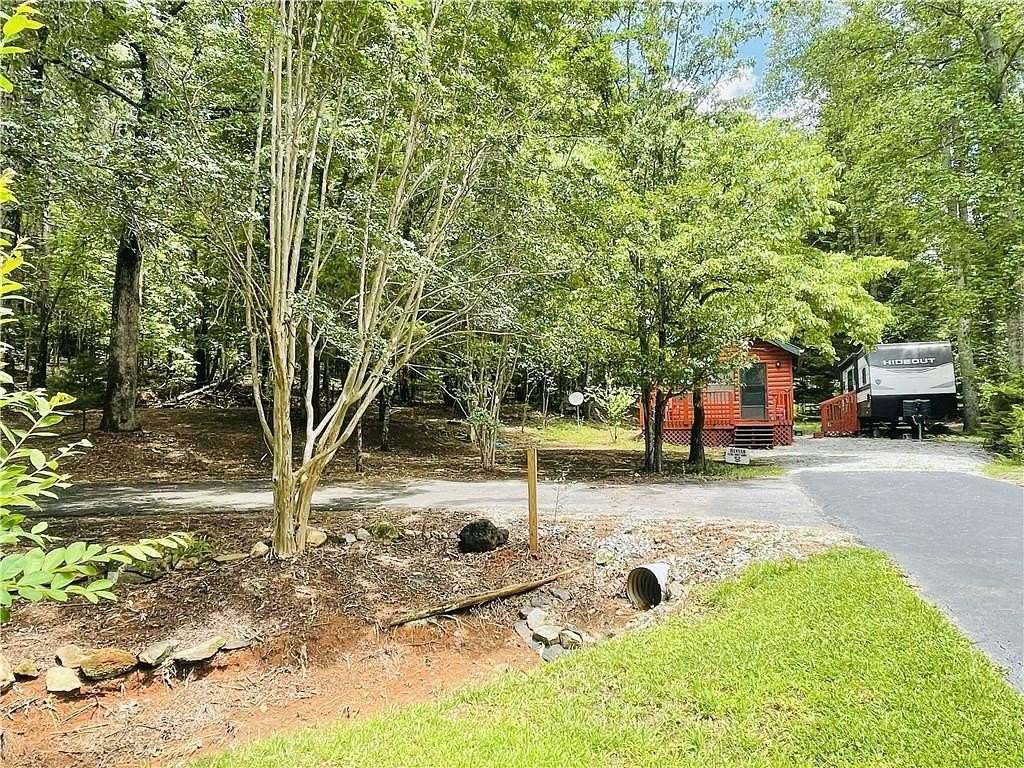 1 Acre of Residential Land with Home for Sale in Cleveland, Georgia