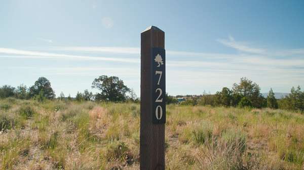 1 Acre of Residential Land for Sale in Powell Butte, Oregon