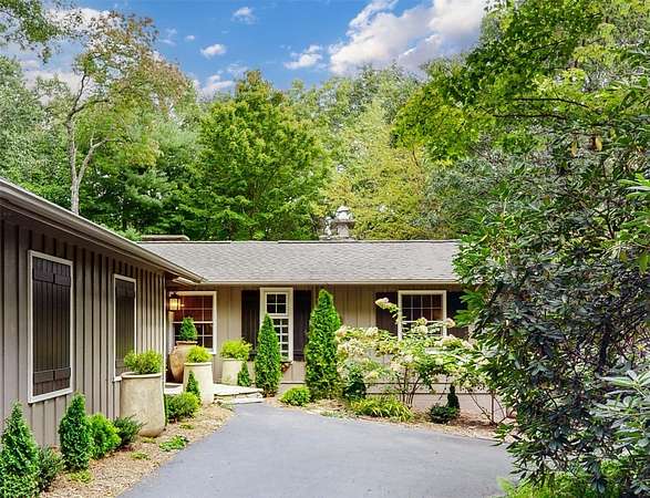 1.66 Acres of Residential Land with Home for Sale in Highlands, North Carolina