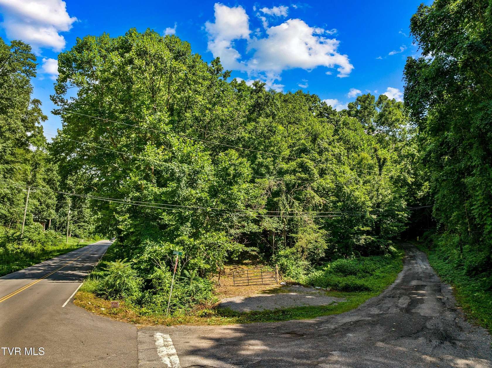 10.3 Acres of Land for Sale in Mooresburg, Tennessee