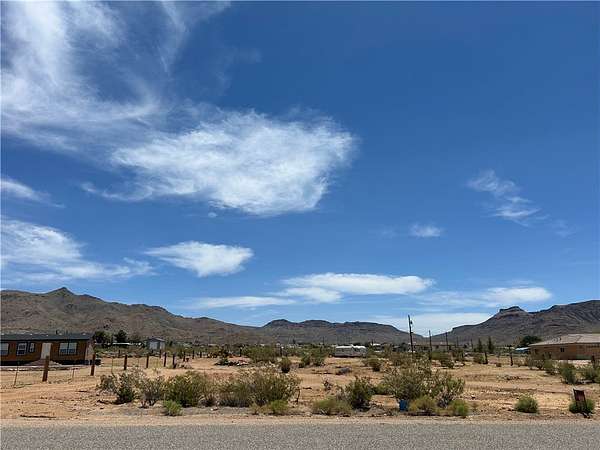 1.1 Acres of Residential Land for Sale in Golden Valley, Arizona