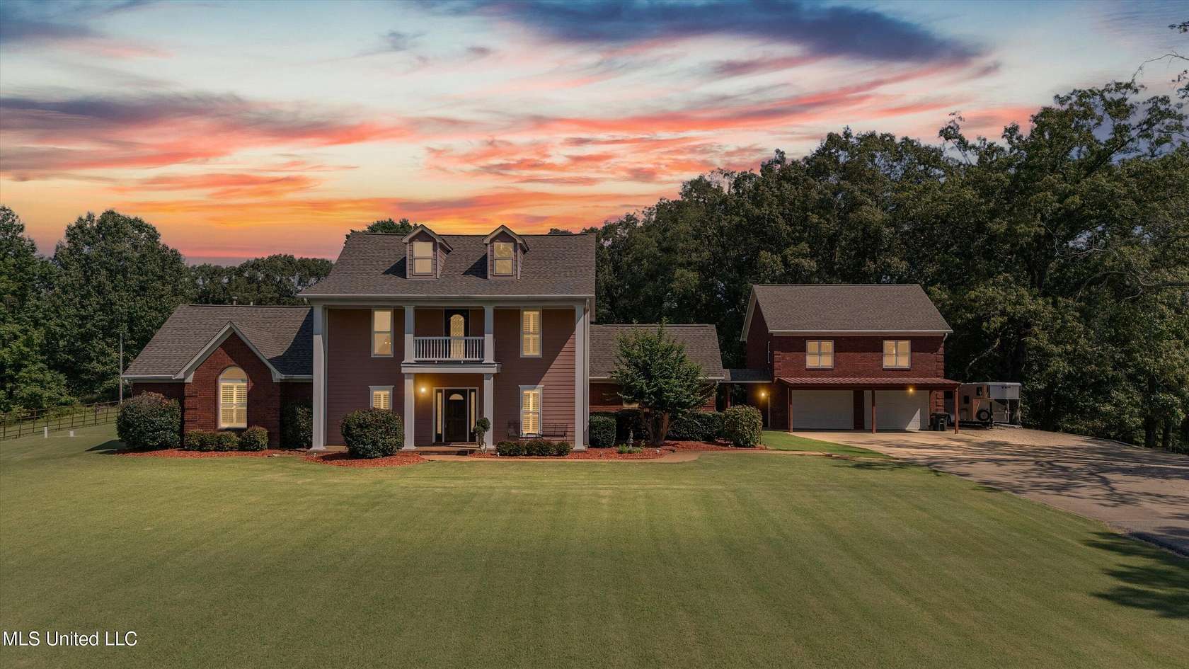 16.3 Acres of Land with Home for Sale in Coldwater, Mississippi