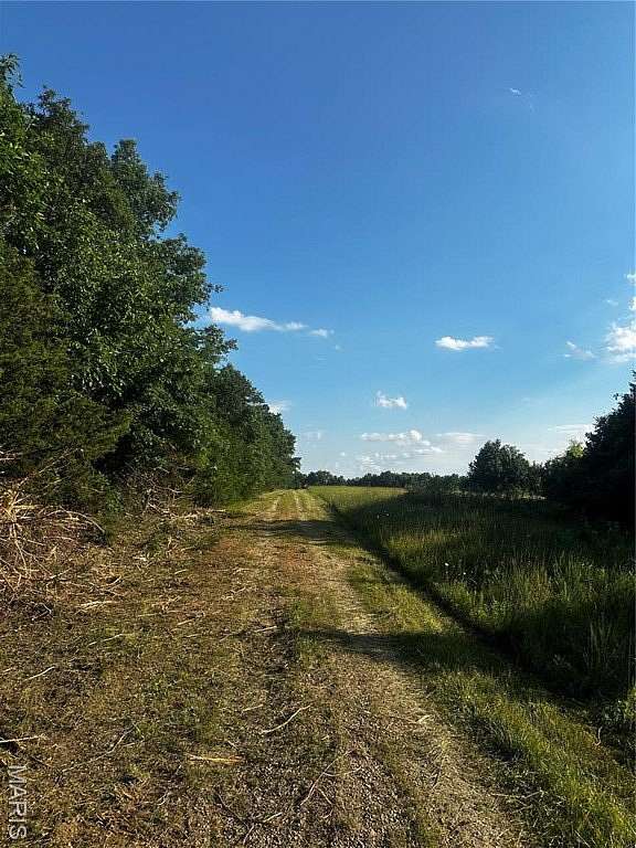 6.9 Acres of Residential Land for Sale in Mexico, Missouri