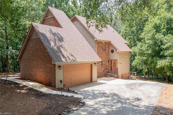 【R&B】Legacy The Legacy (feat. RBX) - song and lyrics by Lil Eazy-E, Daz