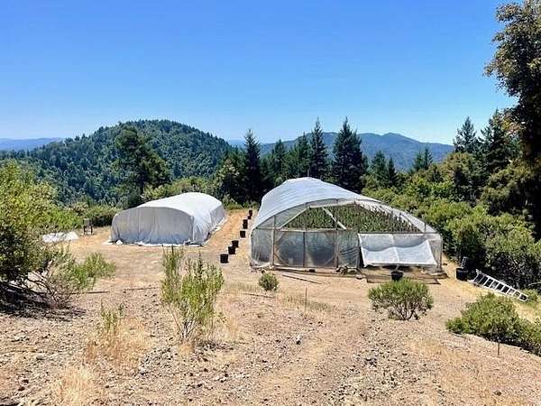 36 Acres of Land with Home for Sale in Ettersburg, California