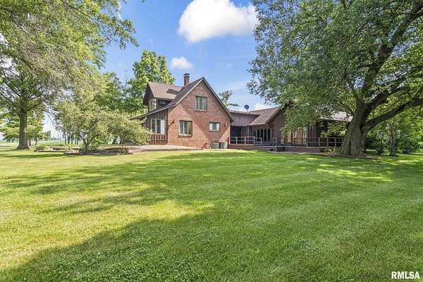 3 Acres of Residential Land with Home for Sale in Athens, Illinois