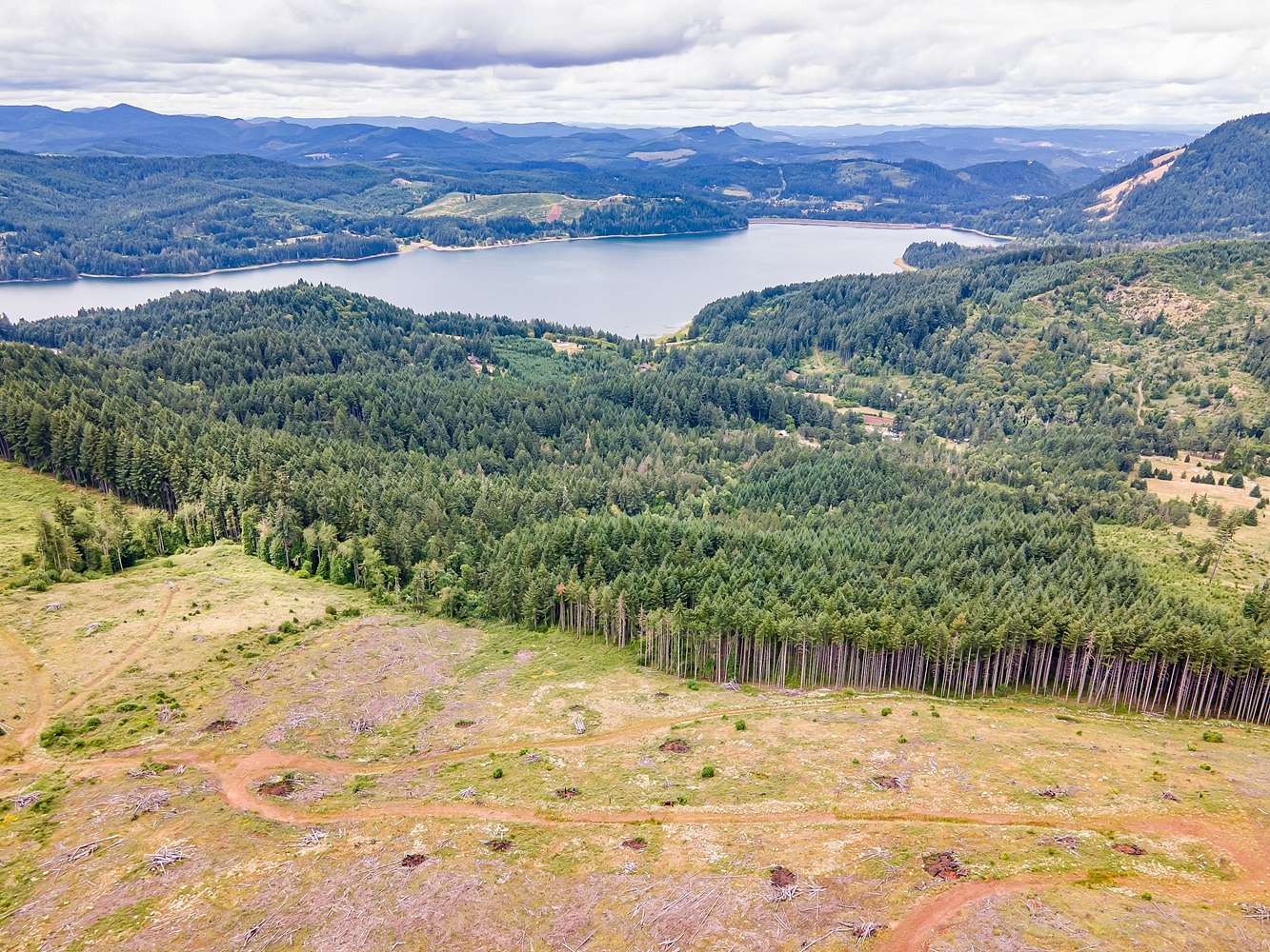 192 Acres of Recreational Land for Sale in Cottage Grove, Oregon