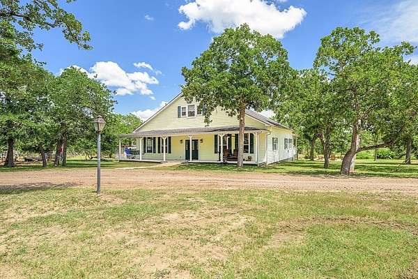 10 Acres of Recreational Land with Home for Sale in Fayetteville, Texas