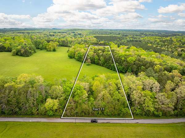 8 Acres of Land for Sale in Graysville, Tennessee