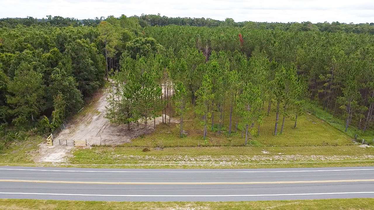 1 Acre of Residential Land for Sale in Branford, Florida