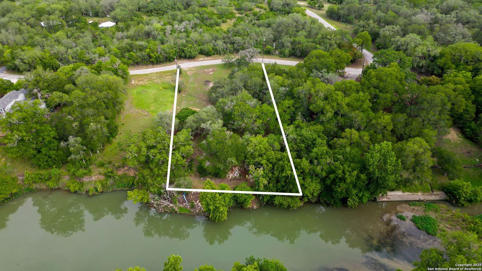 1.2 Acres of Residential Land for Sale in Seguin, Texas