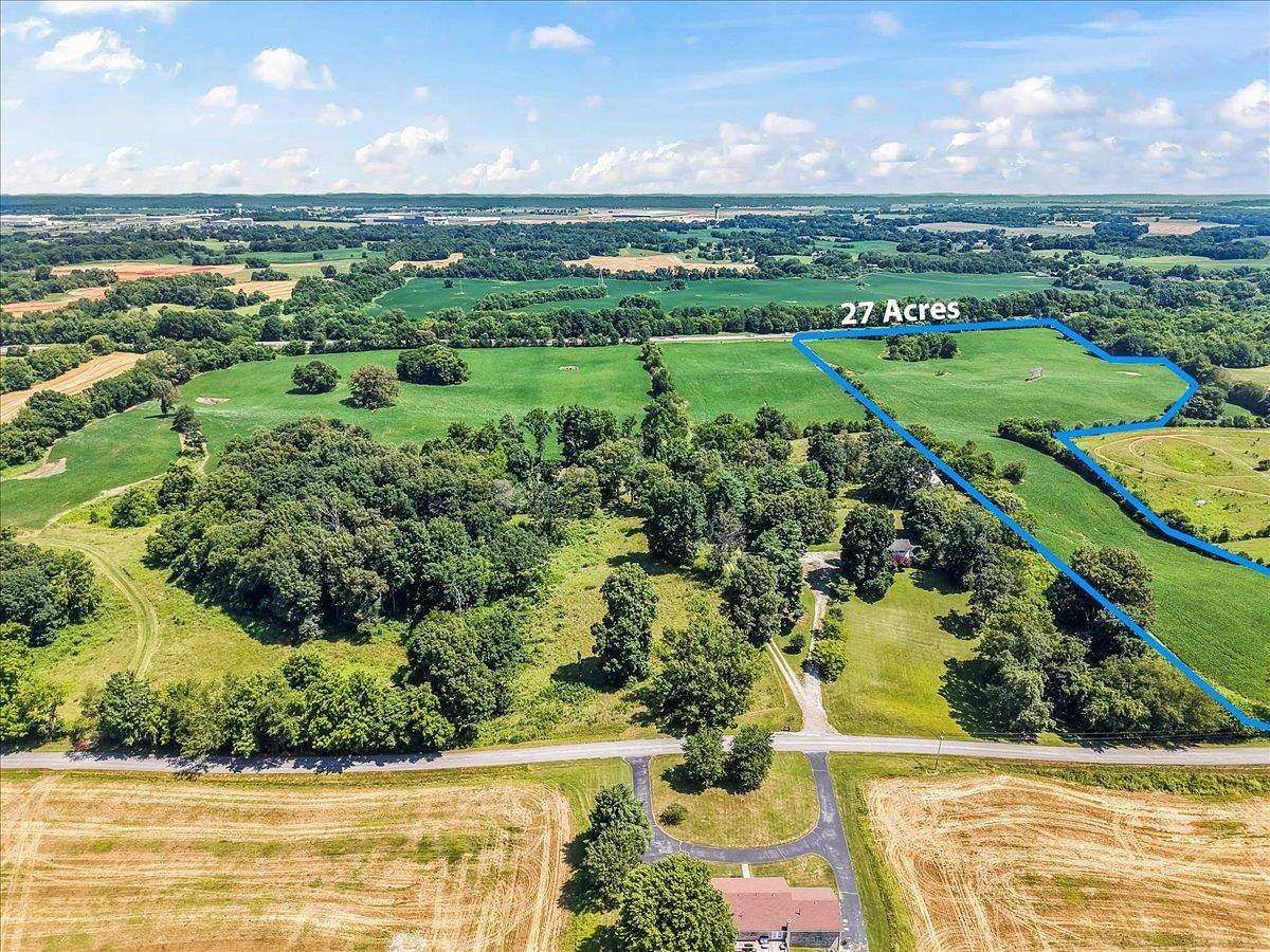 27 Acres of Agricultural & Residential Land for Sale in Bowling Green, Kentucky