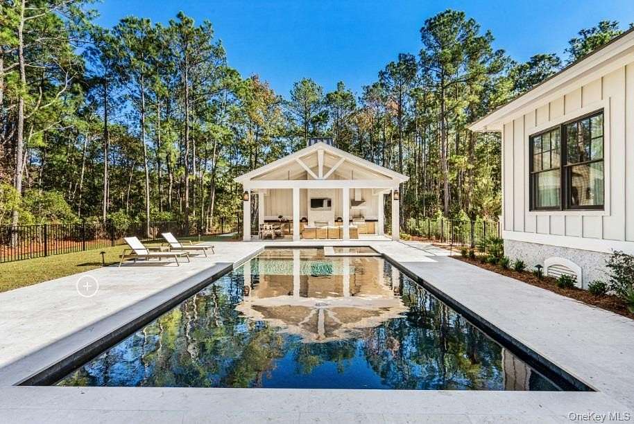 8.24 Acres of Residential Land with Home for Sale in Callicoon, New York