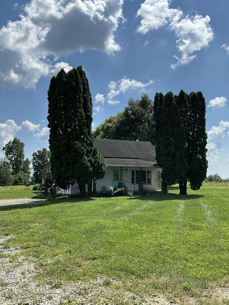 31.6 Acres of Agricultural Land with Home for Sale in Waynesburg, Kentucky