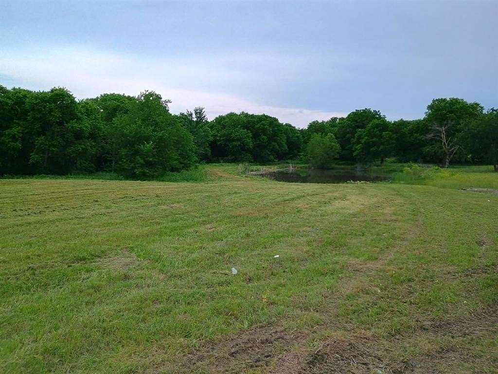 3 Acres of Residential Land for Sale in Crandall, Texas