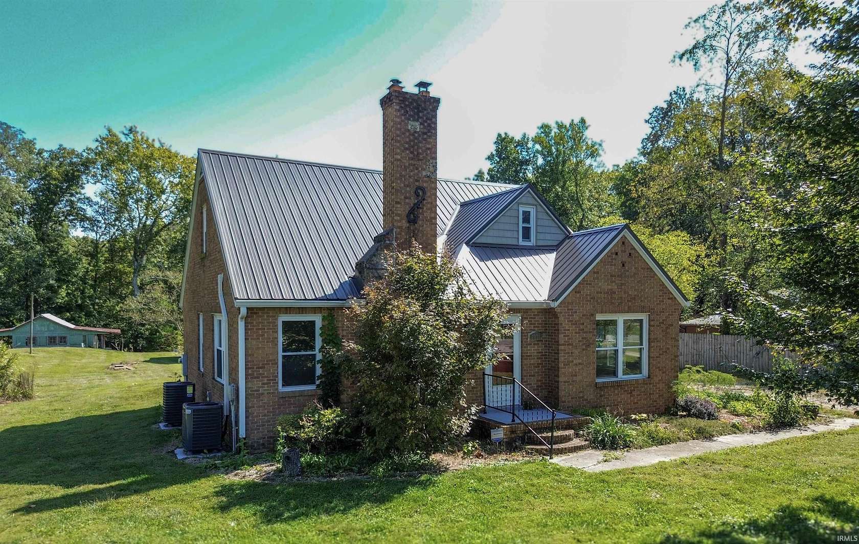 2.3 Acres of Residential Land with Home for Sale in Washington, Indiana