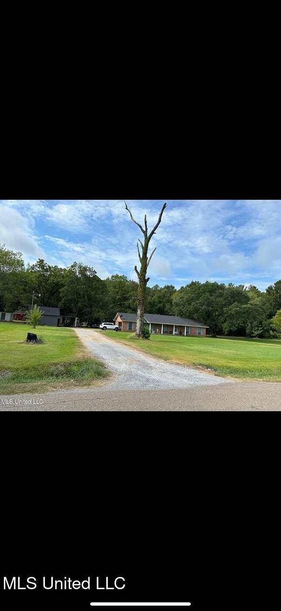 3.55 Acres of Improved Commercial Land for Sale in Richland, Mississippi