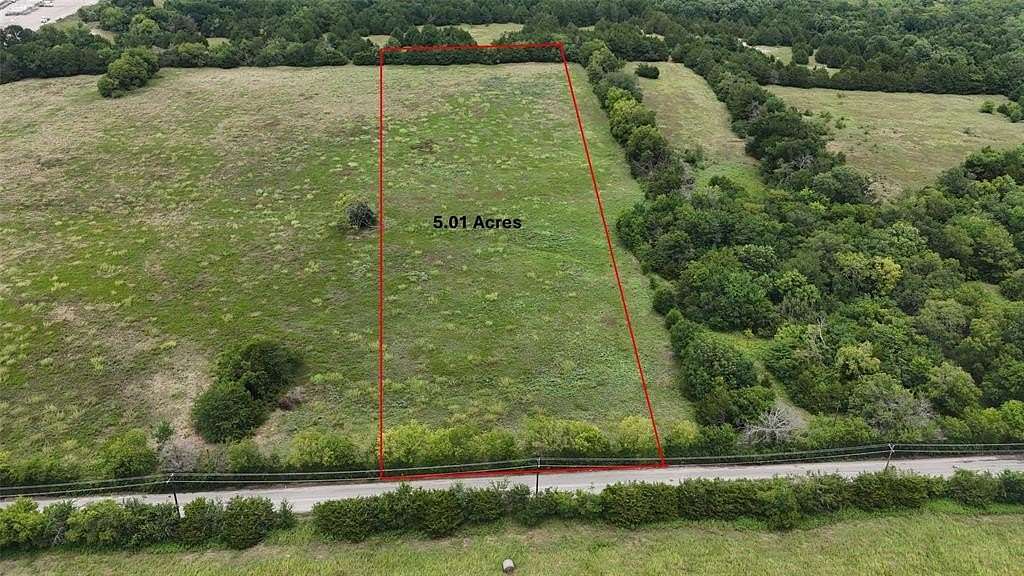 5 Acres of Mixed-Use Land for Sale in Melissa, Texas