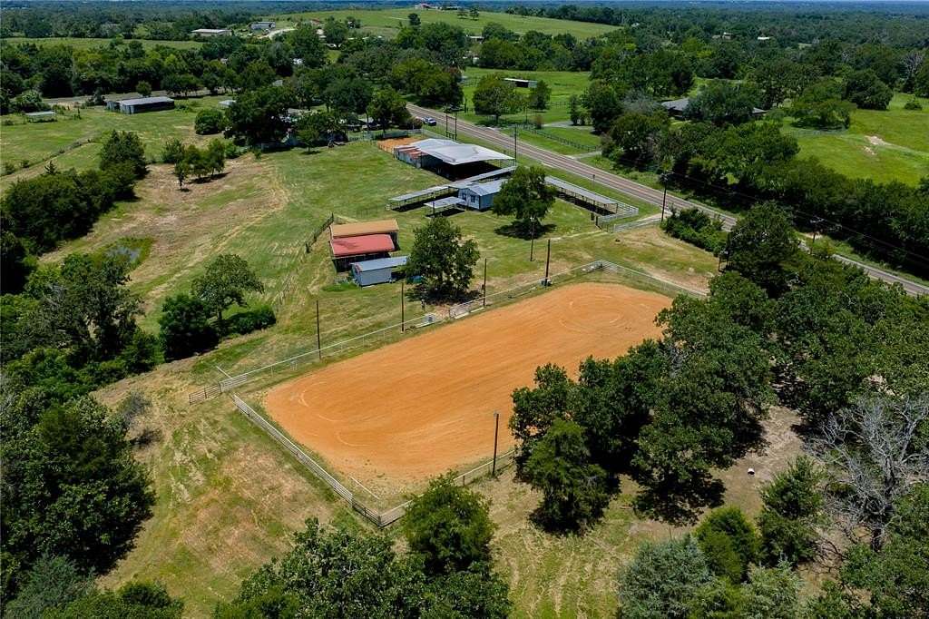 16.9 Acres of Land with Home for Sale in Buffalo, Texas