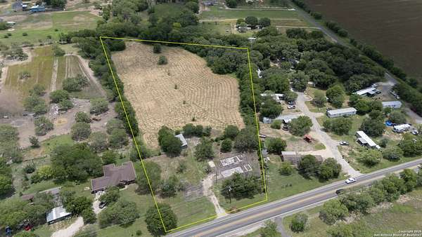 6 Acres of Improved Residential Land for Sale in Seguin, Texas