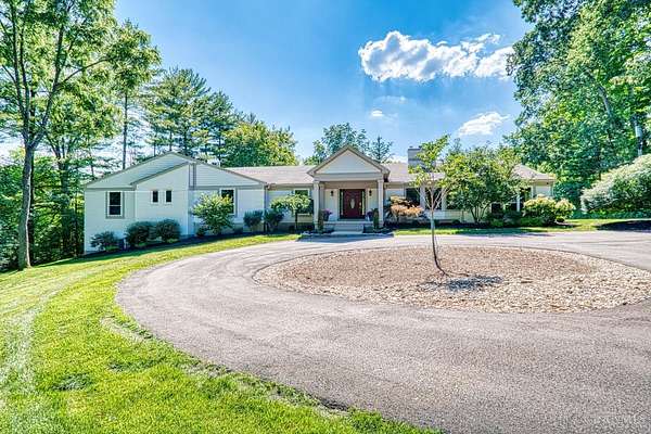 3.12 Acres of Residential Land with Home for Sale in Indian Hill, Ohio