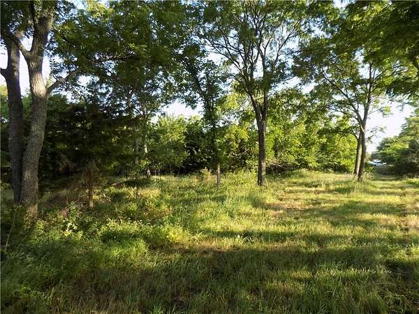 32 Acres of Recreational Land for Sale in Williamsburg, Kansas