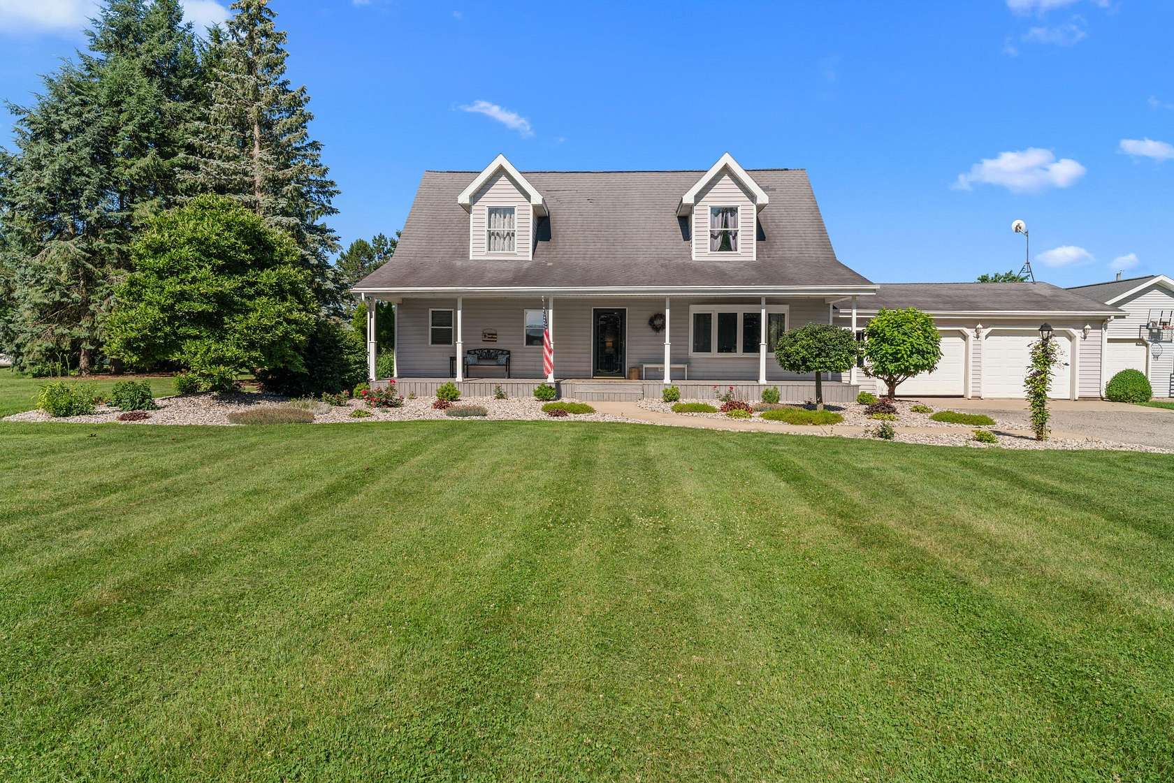 2 Acres of Residential Land with Home for Sale in Jonesville, Michigan