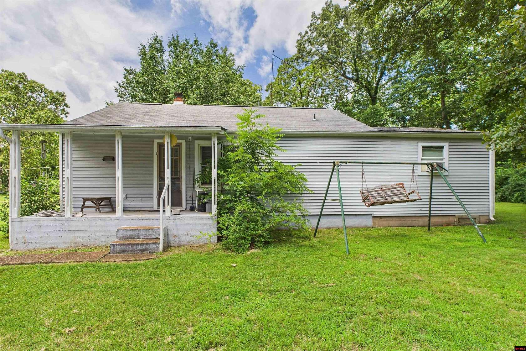 5 Acres of Residential Land with Home for Sale in Mountain Home, Arkansas