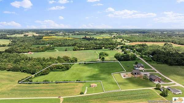 9 Acres of Residential Land for Sale in Greensburg, Kentucky