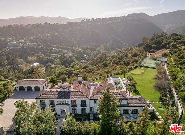 5.37 Acres of Residential Land with Home for Sale in Los Angeles, California