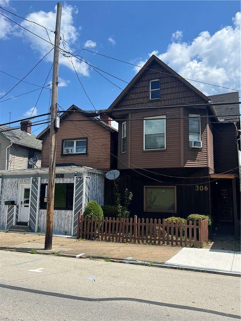 0.1 Acres of Mixed-Use Land for Sale in Charleroi, Pennsylvania