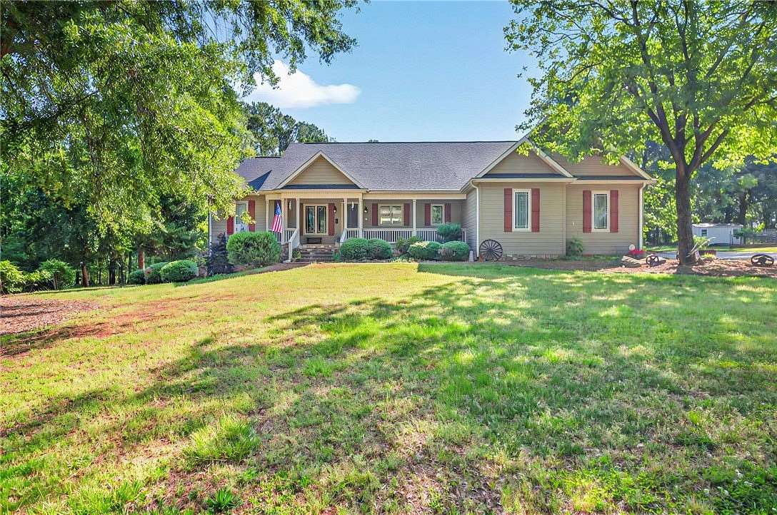 2.56 Acres of Residential Land with Home for Sale in Anderson, South Carolina