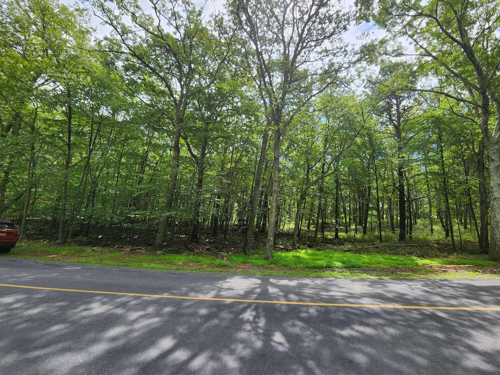 0.37 Acres of Residential Land for Sale in Bushkill, Pennsylvania