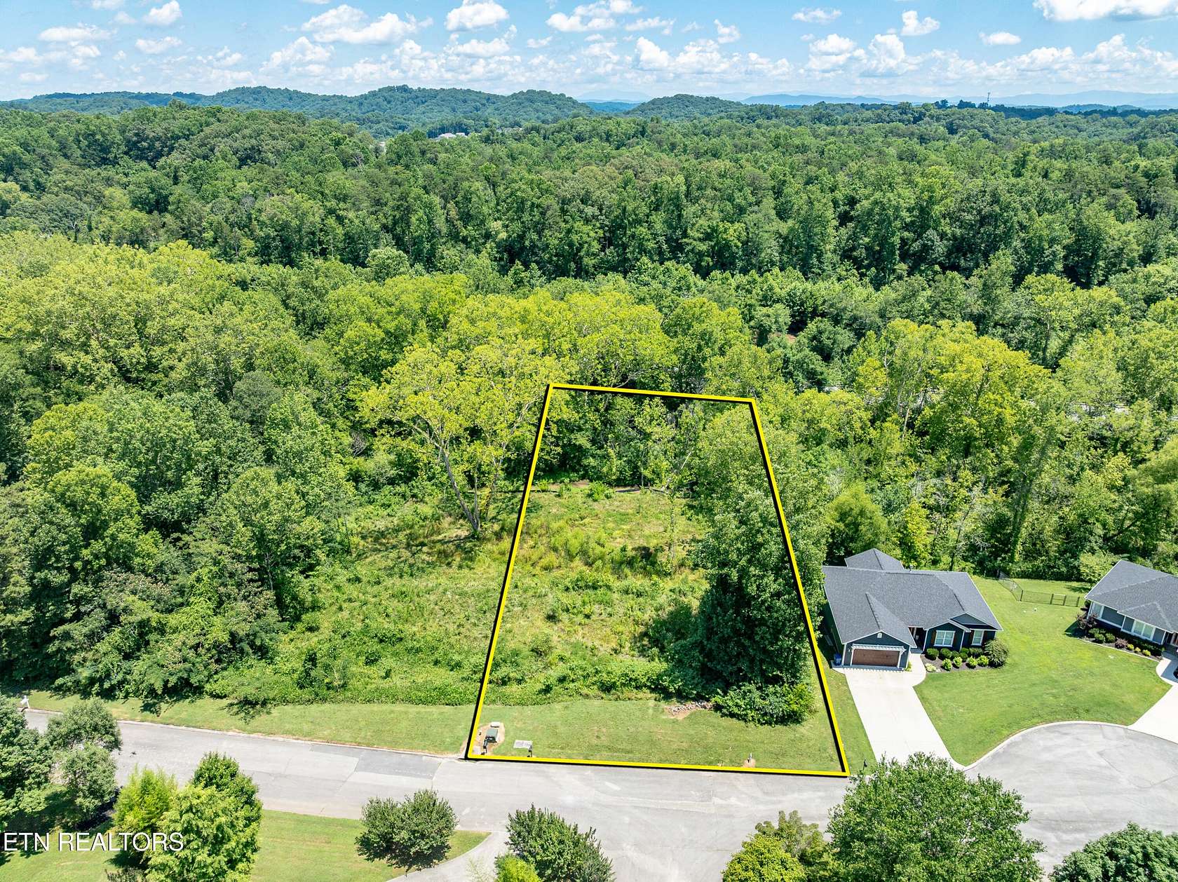 0.81 Acres of Residential Land for Sale in Knoxville, Tennessee