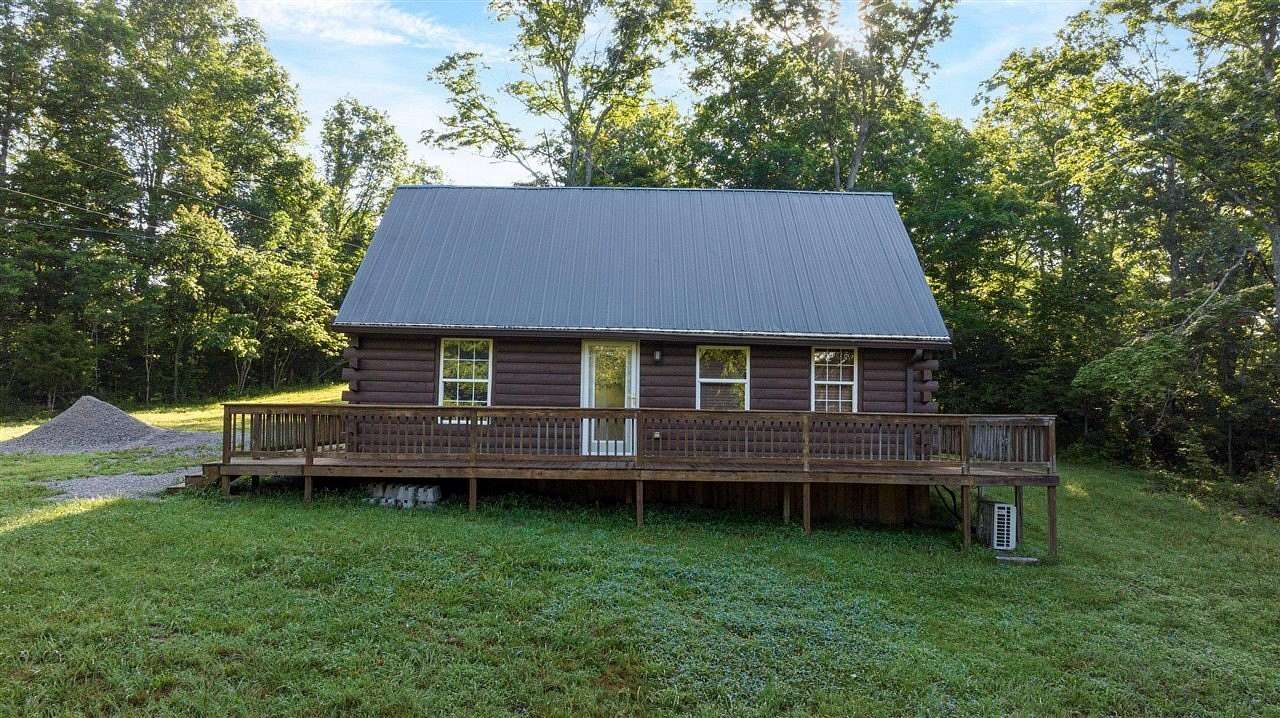 23.9 Acres of Recreational Land with Home for Sale in Edmonton, Kentucky