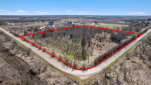10 Acres of Mixed-Use Land for Sale in Dale, Texas