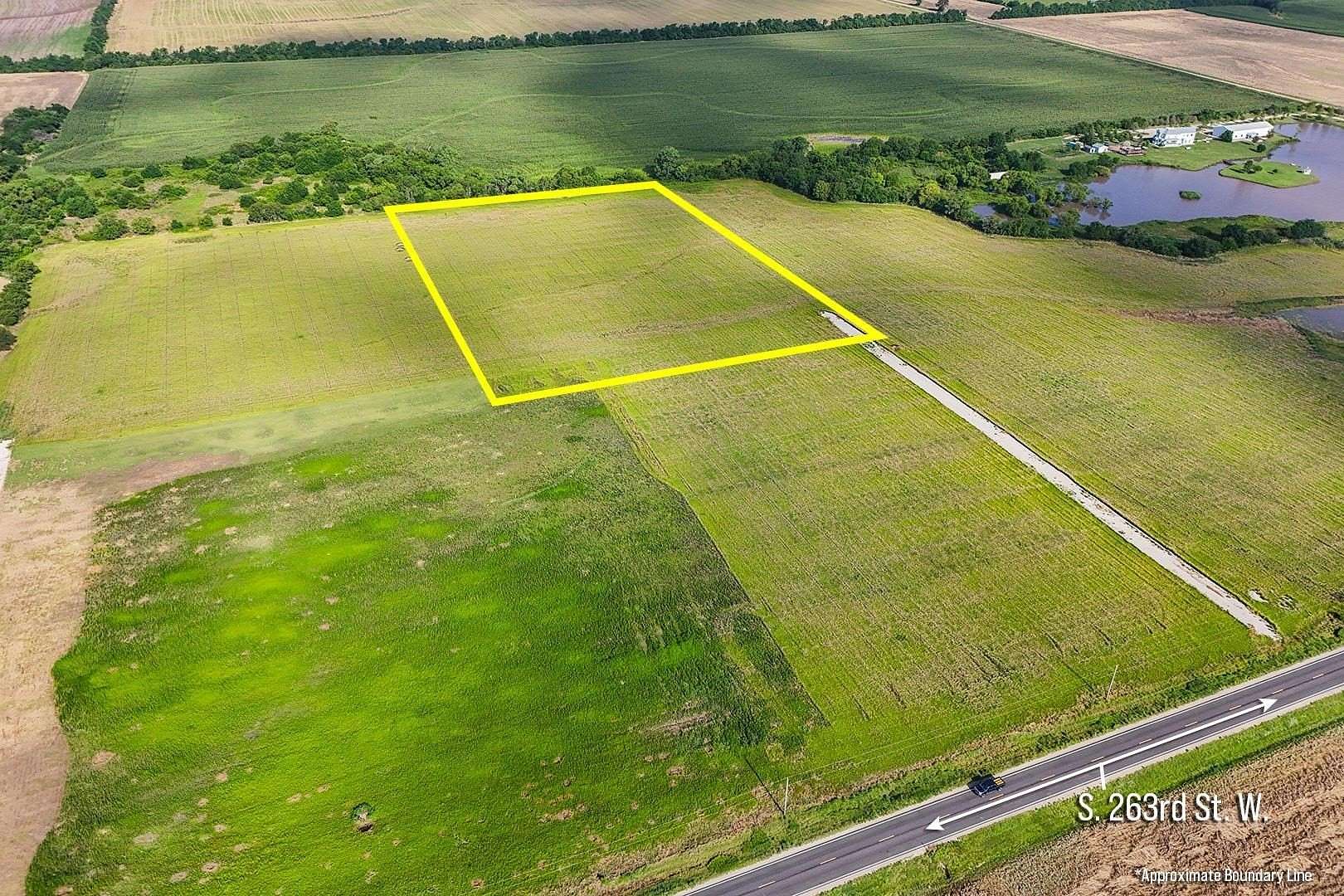 7 Acres of Land for Sale in Viola, Kansas