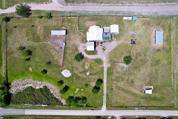 5 Acres of Residential Land with Home for Sale in Lakeland, Florida