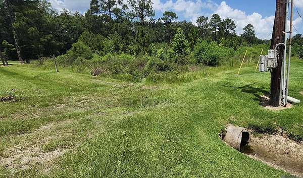 10 Acres of Land for Sale in Baker, Louisiana