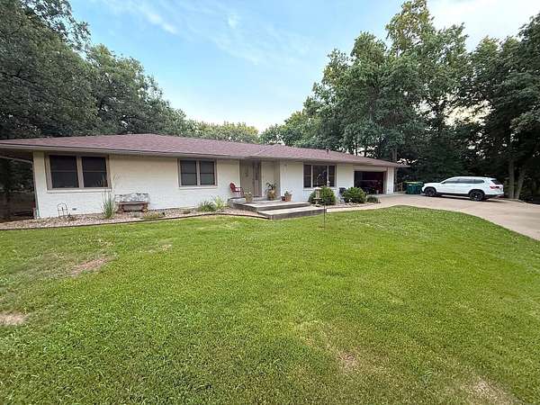 2.55 Acres of Residential Land with Home for Sale in Macon, Missouri