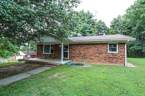 5.34 Acres of Residential Land with Home for Sale in Morgantown, Kentucky