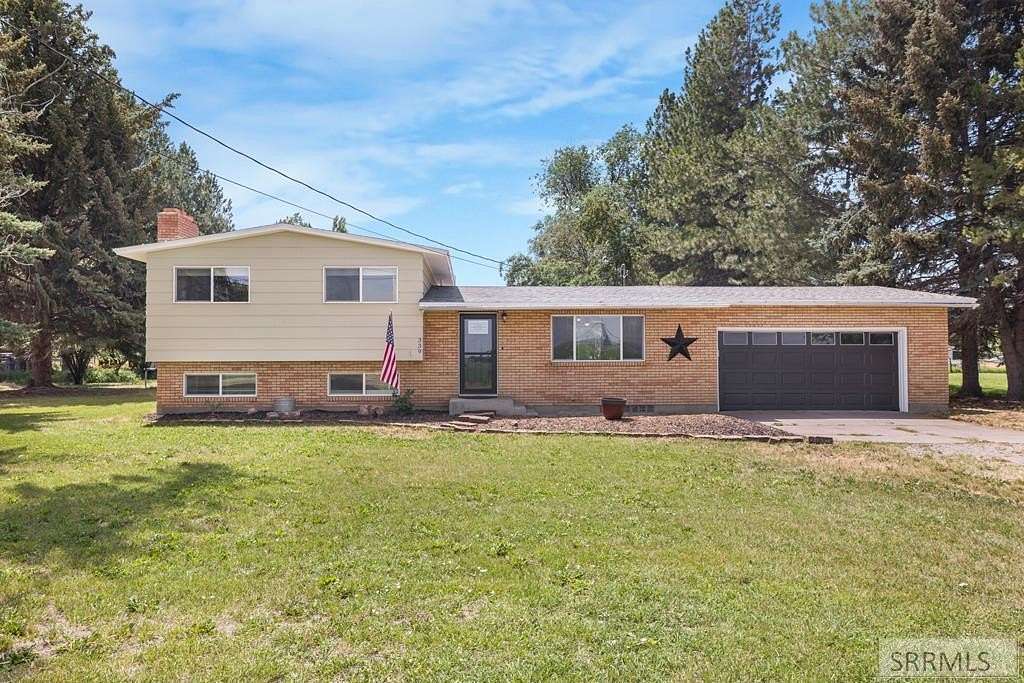 4.18 Acres of Residential Land with Home for Sale in Blackfoot, Idaho