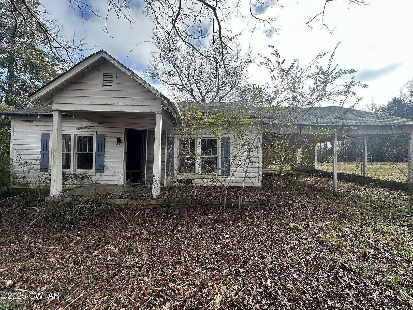 Land for Sale in Scotts Hill, Tennessee