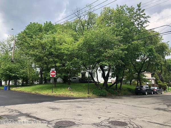 0.23 Acres of Residential Land for Sale in Staten Island, New York