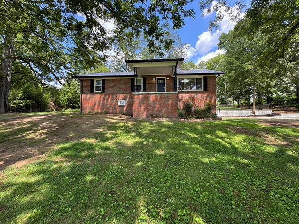 1.55 Acres of Residential Land with Home for Sale in Dora, Alabama