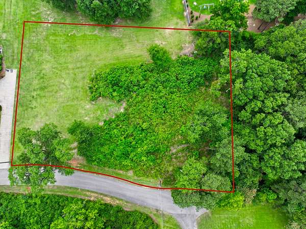 1.29 Acres of Residential Land for Sale in Grove Hill, Alabama