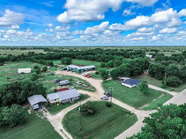 6 Acres of Improved Land for Sale in Sulphur Springs, Texas
