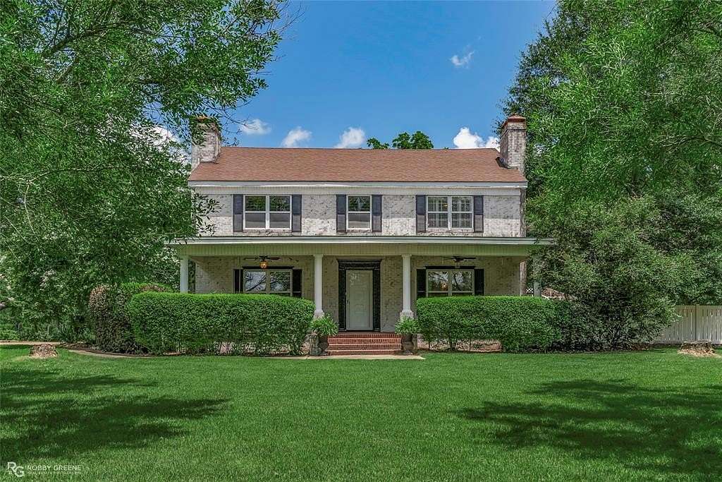 6.56 Acres of Residential Land with Home for Sale in Summerfield, Louisiana