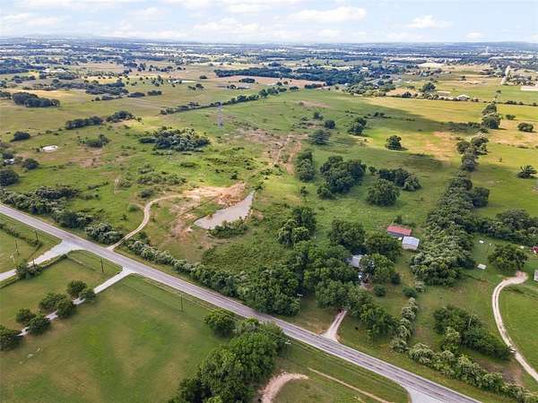 90 Acres of Land for Sale in Boyd, Texas